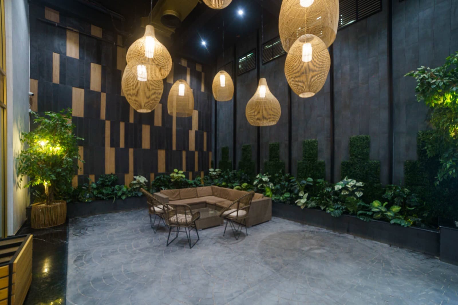 Grand Foyer — Gold Marble